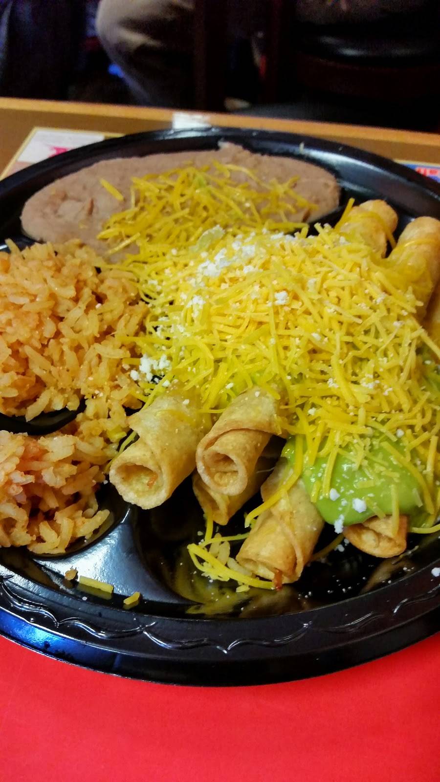 Faustos Mexican Grill | restaurant | 595 College Dr, Henderson, NV 89015, USA | 7025681220 OR +1 702-568-1220