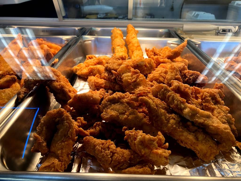 Chesters Chicken | restaurant | 729 Sycamore St, Buffalo, NY 14212, USA | 7164445516 OR +1 716-444-5516