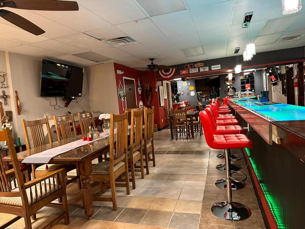 El fogon Caribbean Grill | restaurant | 918 Cherry Ave NE, Canton, OH 44704, USA | 2342152636 OR +1 234-215-2636