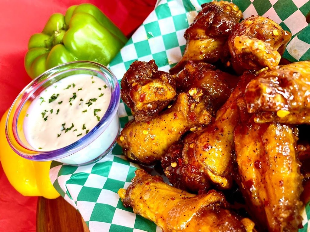 Fatboys Wings & Tings | meal takeaway | 1560 NE 165th St, North Miami Beach, FL 33162, USA | 3052092533 OR +1 305-209-2533