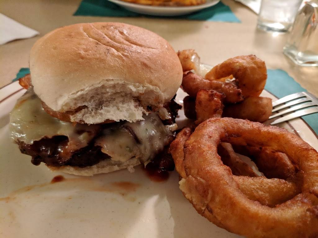 Marinaros Larkin Tavern | restaurant | 131 Van Rensselaer St, Buffalo, NY 14210, USA | 7168455400 OR +1 716-845-5400