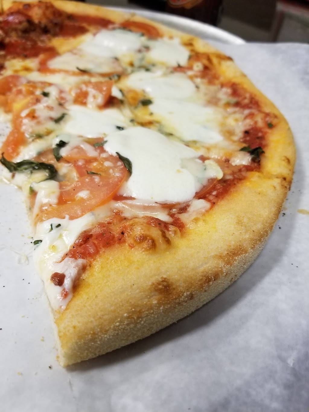 Lisas Family Pizzeria | restaurant | 2312 Main St, Tewksbury, MA 01876, USA | 9786948988 OR +1 978-694-8988