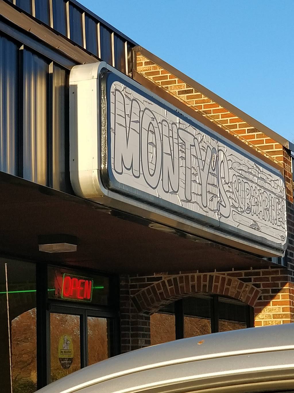 Montys Submarines Sandwiches | meal takeaway | 3124 Montvale Dr B, Springfield, IL 62704, USA | 2175463020 OR +1 217-546-3020