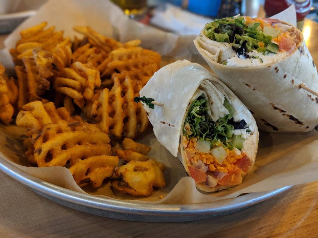 Thirsty Moose Taphouse Manchester | restaurant | 795 Elm St, Manchester, NH 03101, USA | 6037922337 OR +1 603-792-2337