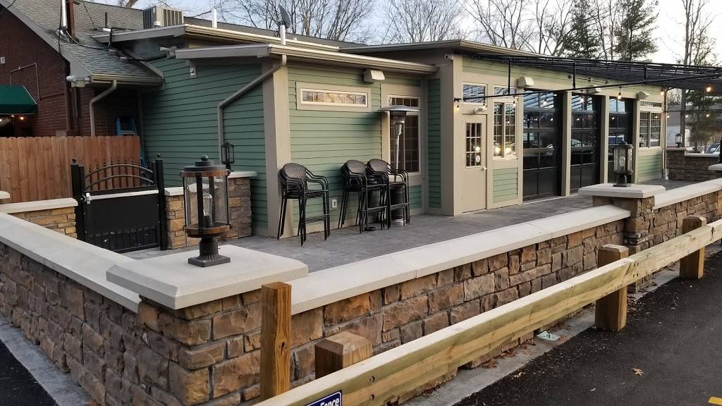 Ravenswood | restaurant | 3612 1021 New York 146, Clifton Park, NY 12065, USA | 5183718771 OR +1 518-371-8771