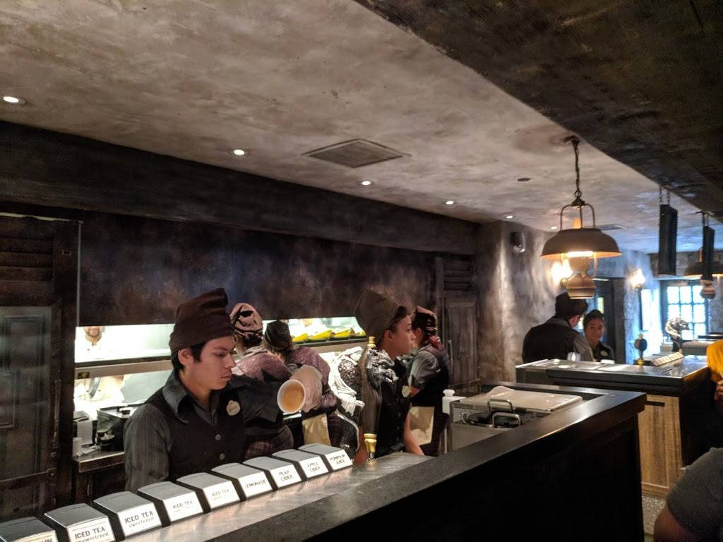 The Three Broomsticks | restaurant | 100 Universal City Plaza, Universal City, CA 91608, USA | 8008648377 OR +1 800-864-8377