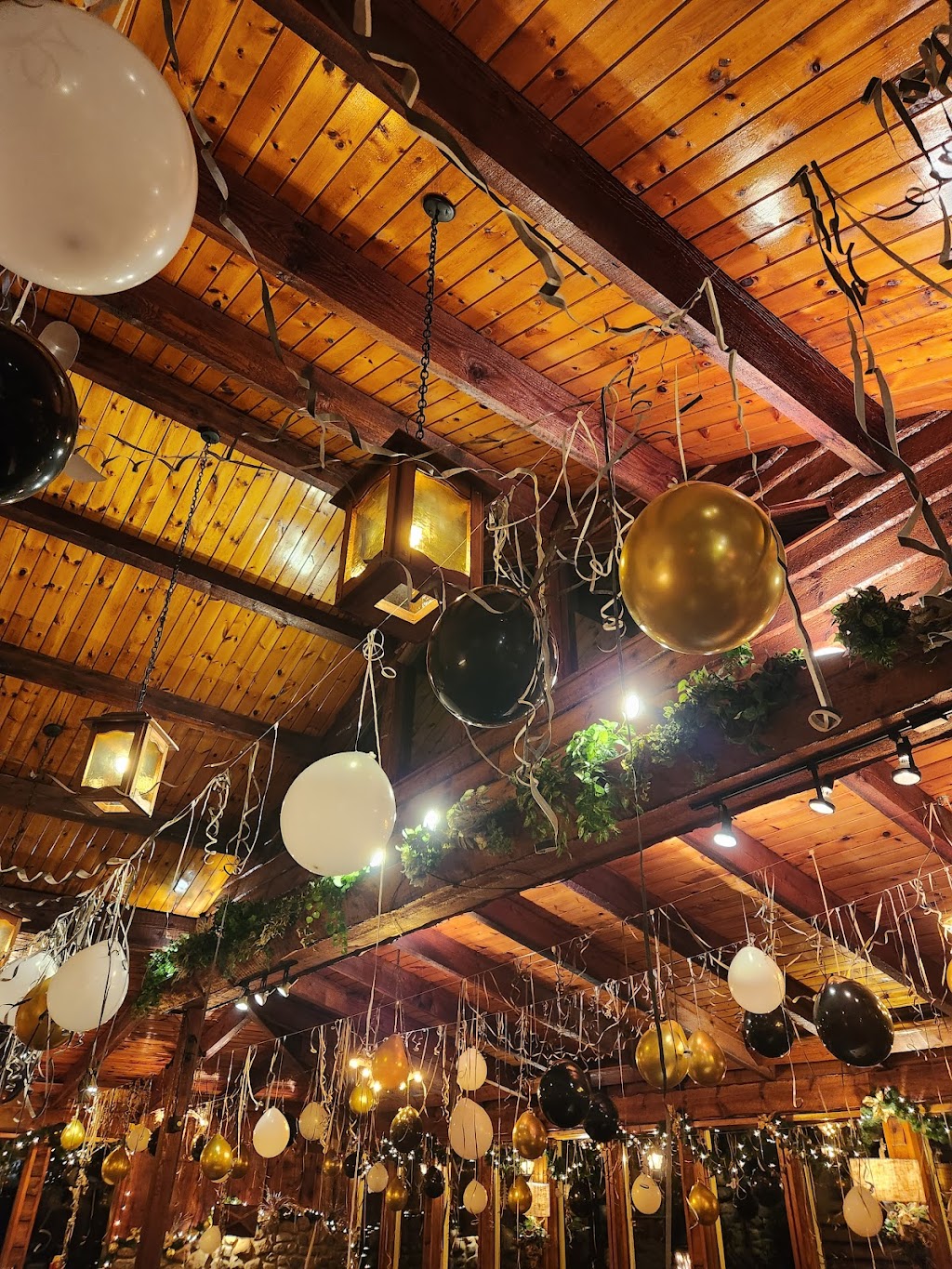 Three Coins Dining Room at Holiday Acres | restaurant | 4060 S Shore Dr, Rhinelander, WI 54501, USA | 7153691501 OR +1 715-369-1501