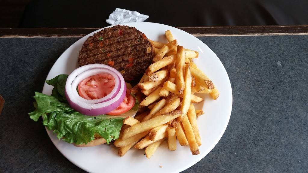 McCabe’s Irish Pub & Grill | restaurant | 9 Wyndham St N, Guelph, ON N1H 4E2, Canada | 5198363400 OR +1 519-836-3400