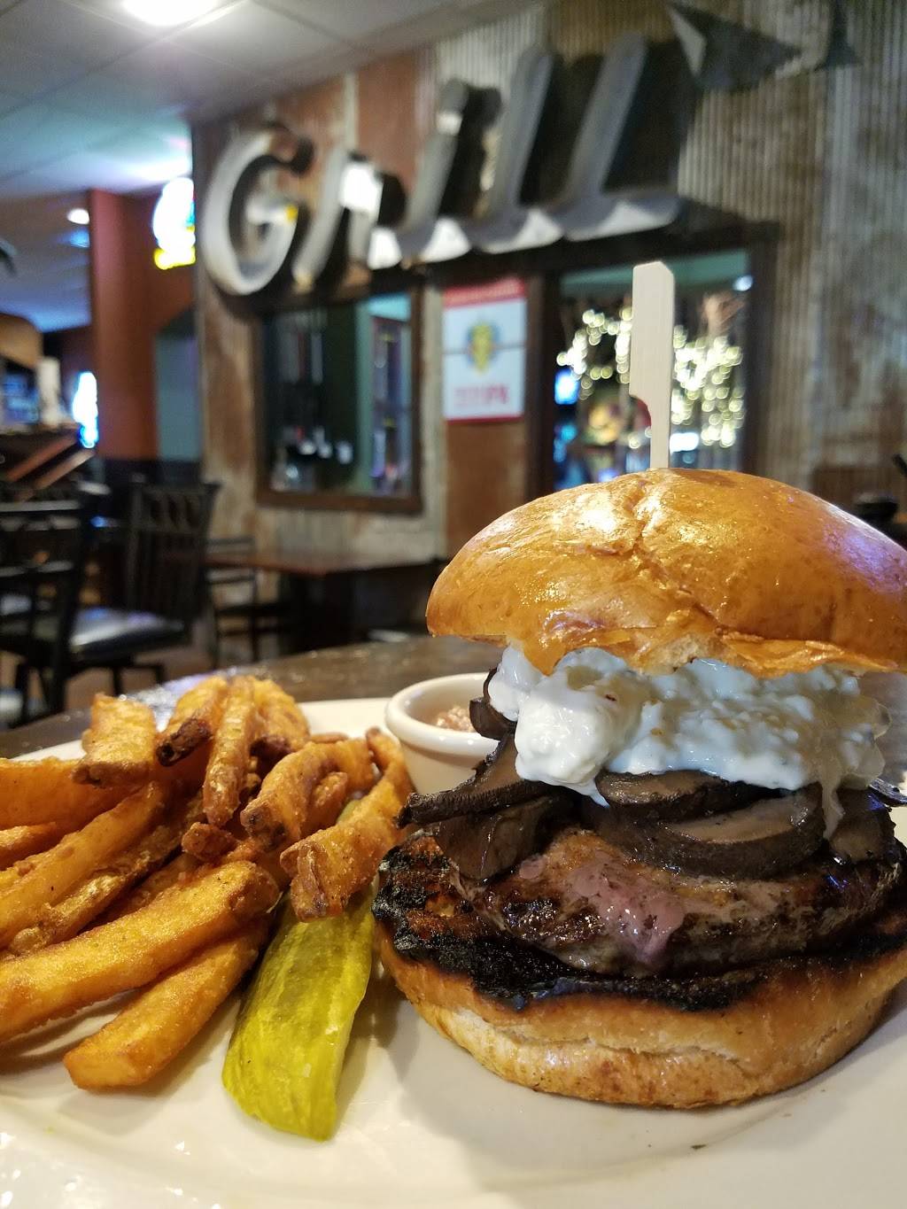 Sconnis Alehouse & Eatery | restaurant | 1239 Schofield Ave, Schofield, WI 54476, USA | 7152417665 OR +1 715-241-7665