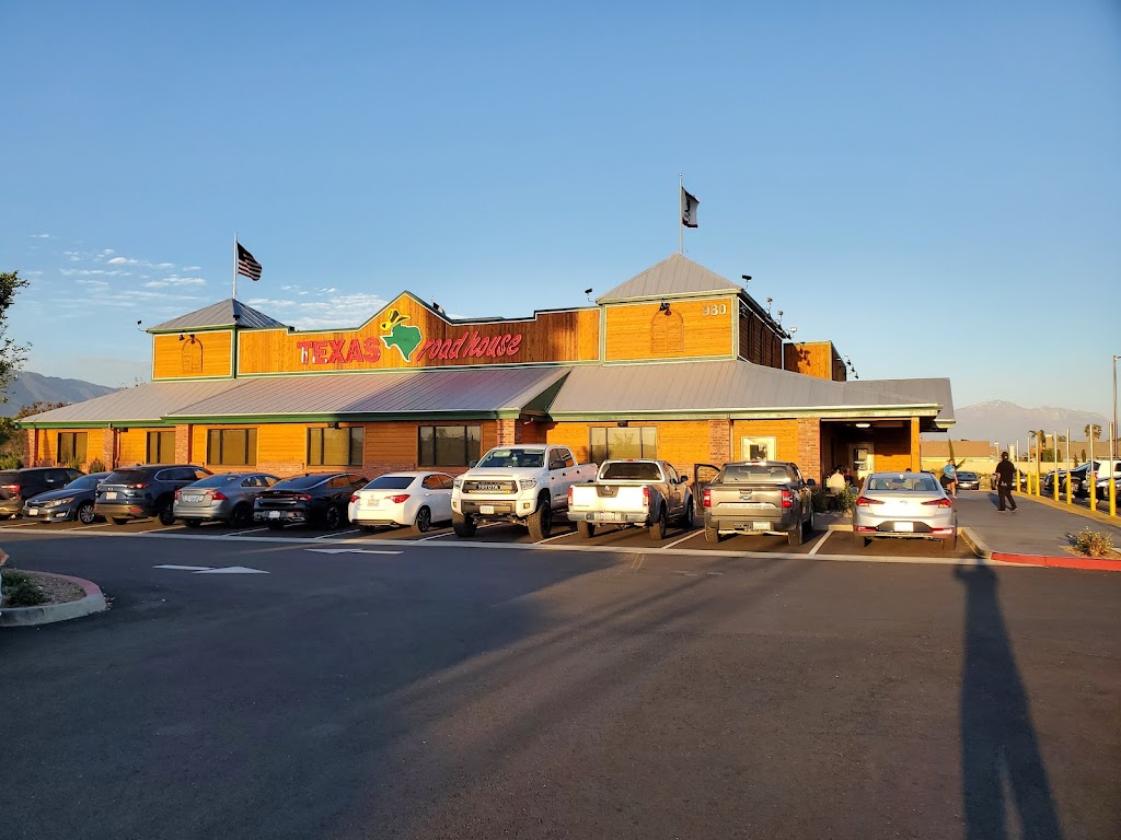 Texas Roadhouse | restaurant | 980 W Renaissance Pkwy, Rialto, CA 92376, USA | 9097877720 OR +1 909-787-7720