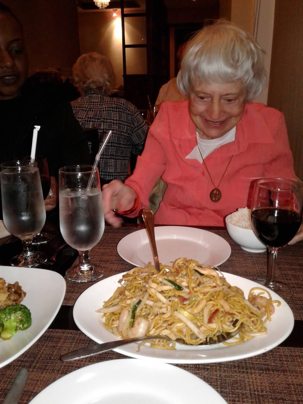 Kings Food Market | restaurant | 86 E Main St, Mendham, NJ 07945, USA | 9735434493 OR +1 973-543-4493