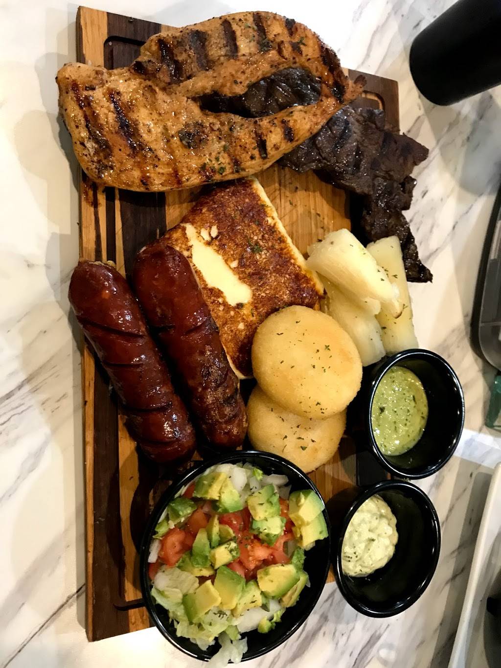 Caracas Bistro | restaurant | 236 W Edison Rd #1, Mishawaka, IN 46545, USA | 5742178656 OR +1 574-217-8656