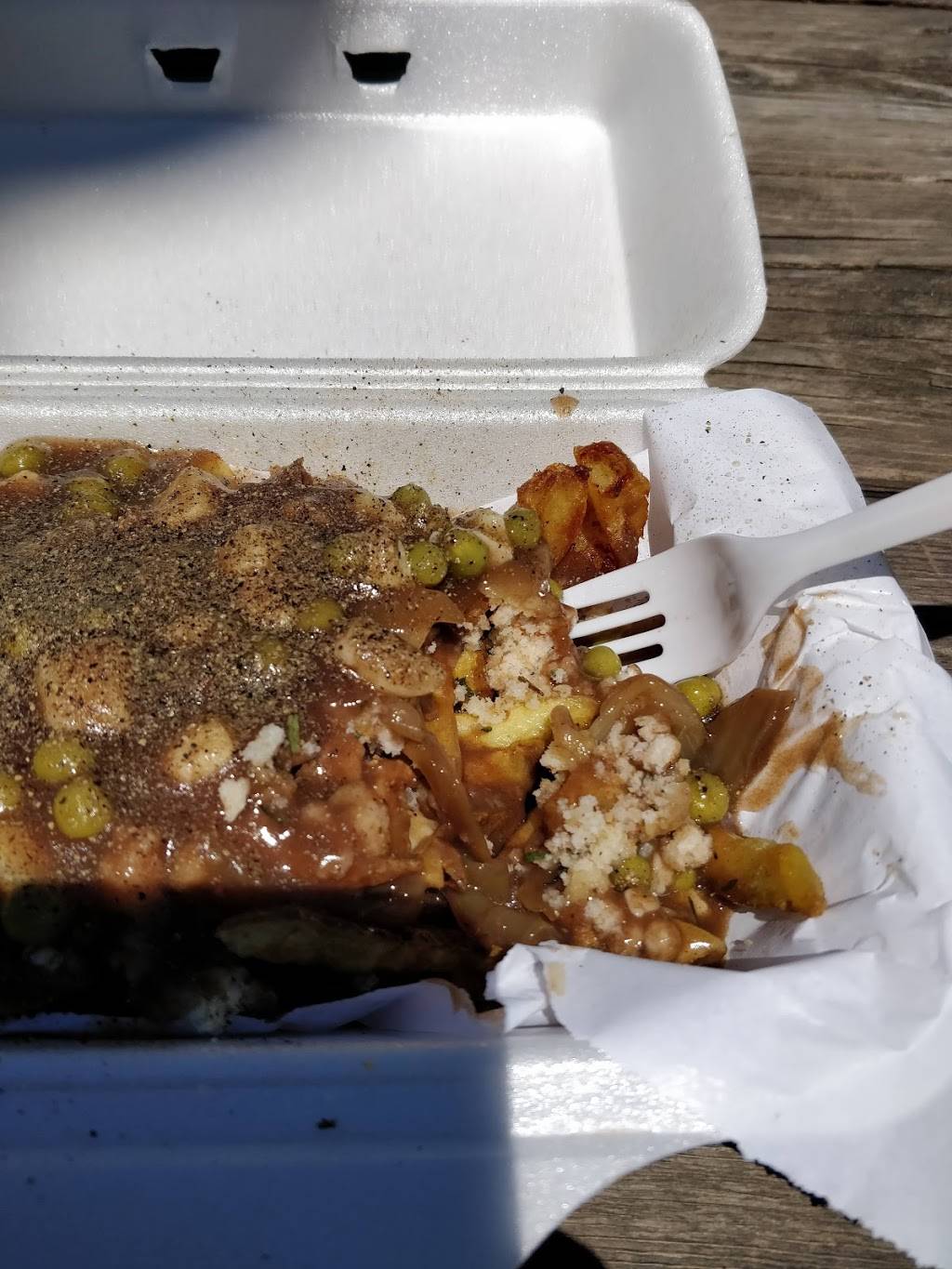 Davids Fresh Cut Fries | restaurant | 36 Lancaster St W, Kitchener, ON N2H 4S9, Canada | 5197482024 OR +1 519-748-2024