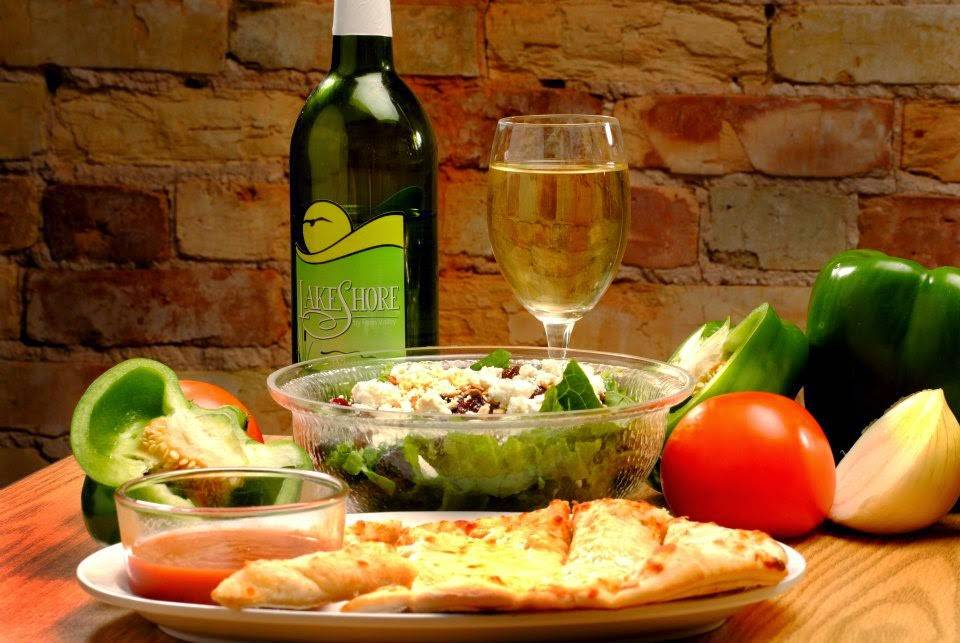 Hop n Pizza & Grinders | restaurant | 106 W Main St, Fennville, MI 49408, USA | 2695615400 OR +1 269-561-5400