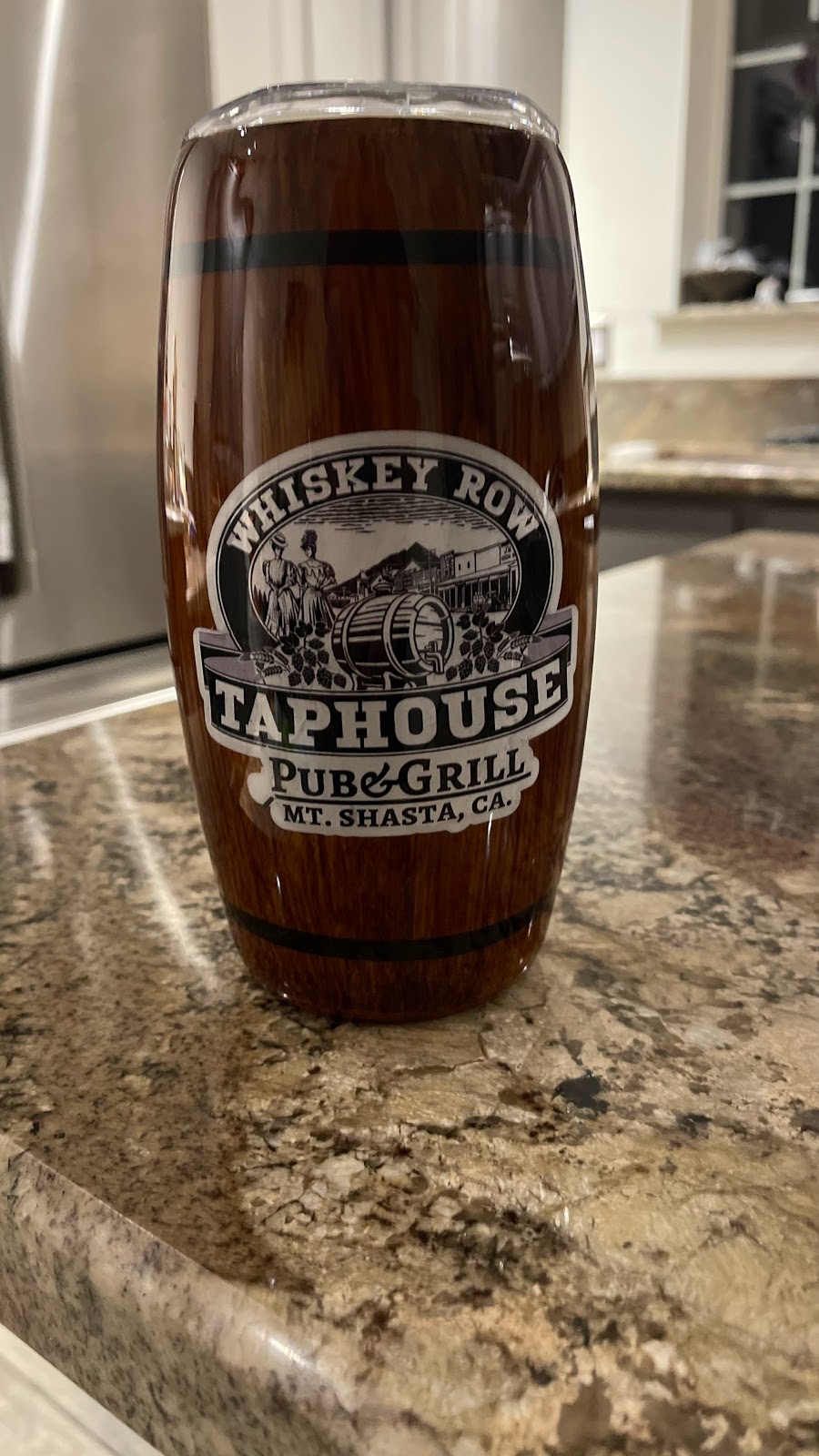 Whiskey Row Taphouse | restaurant | 325 N Mt Shasta Blvd, Mt Shasta, CA 96067, USA | 5309184170 OR +1 530-918-4170