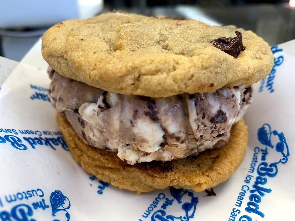 The Baked Bear - Ice Cream and Cookie Sandwiches | bakery | 2824 Jones St, San Francisco, CA 94133, USA | 4159932327 OR +1 415-993-2327