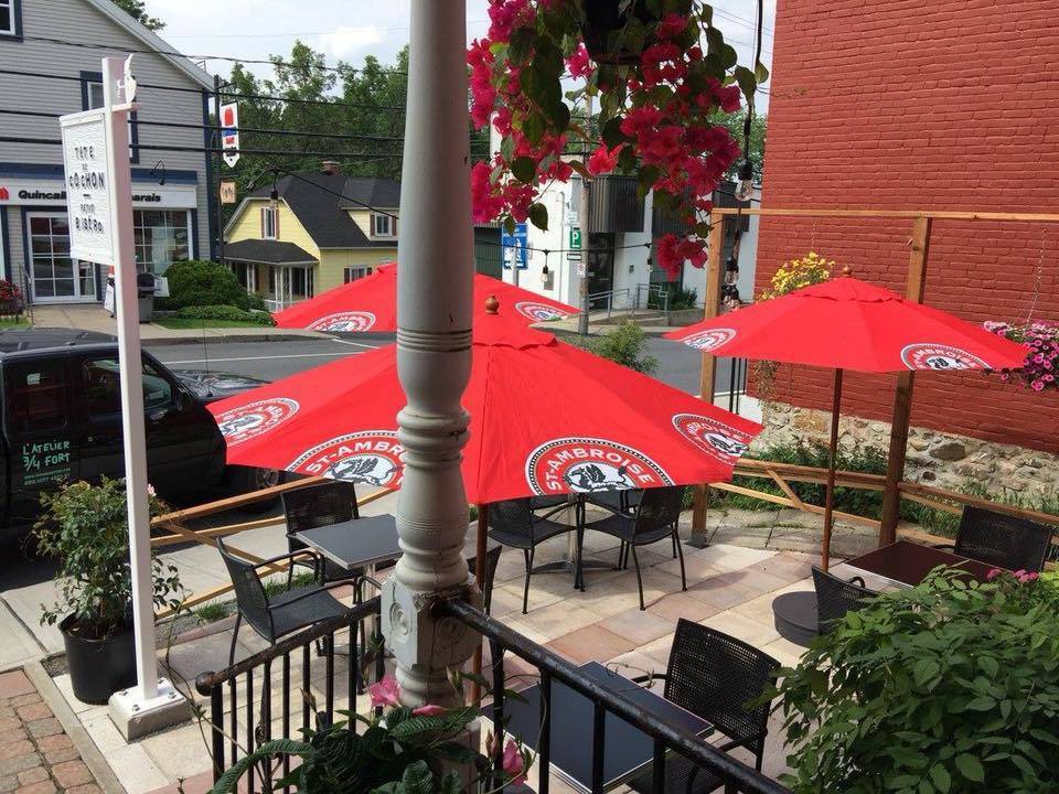 Bistro Tête de cochon | restaurant | 618 Rte Marie-Victorin, Verchères, QC J0L 2R0, Canada | 5146196253 OR +1 514-619-6253