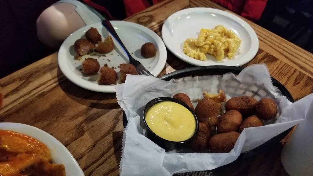 The Peanut | restaurant | 6409 N Cosby Ave, Kansas City, MO 64151, USA | 8168595005 OR +1 816-859-5005