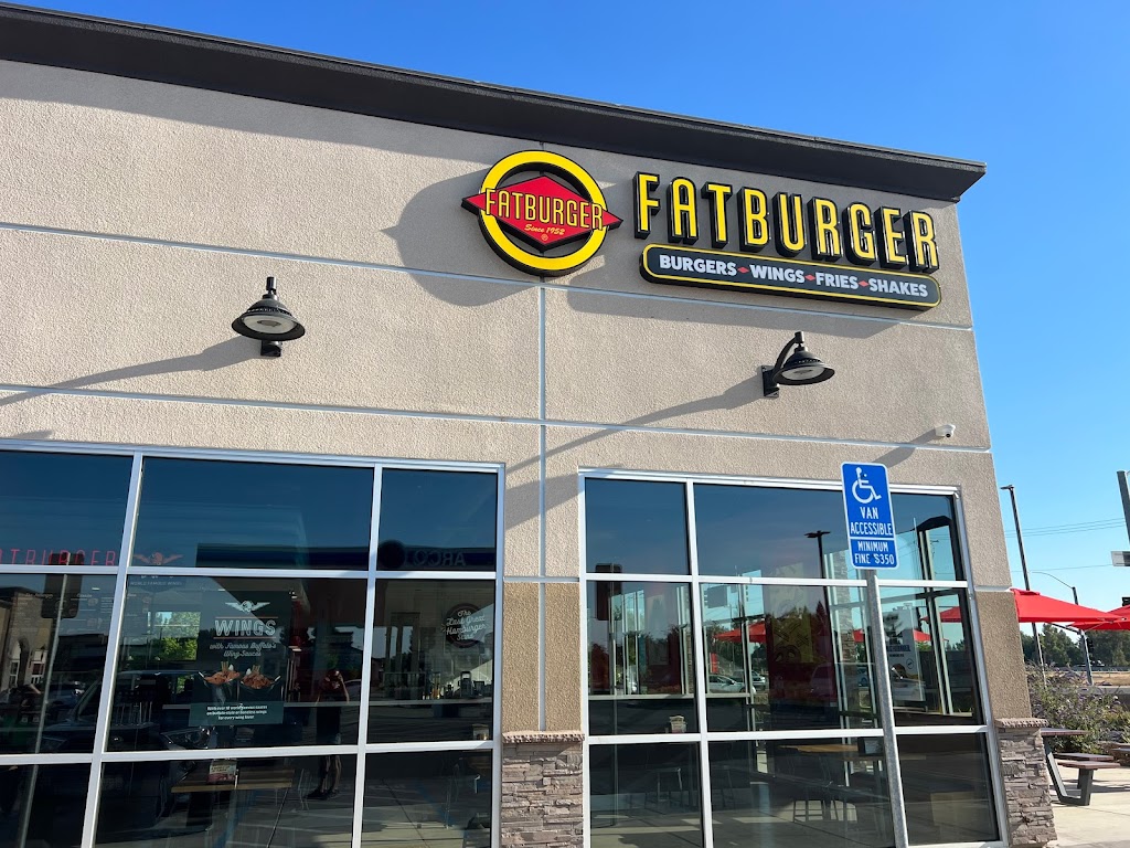 Fatburger & Buffalos Express | restaurant | 805 N Willow Ave, Clovis, CA 93611, USA | 5599407257 OR +1 559-940-7257