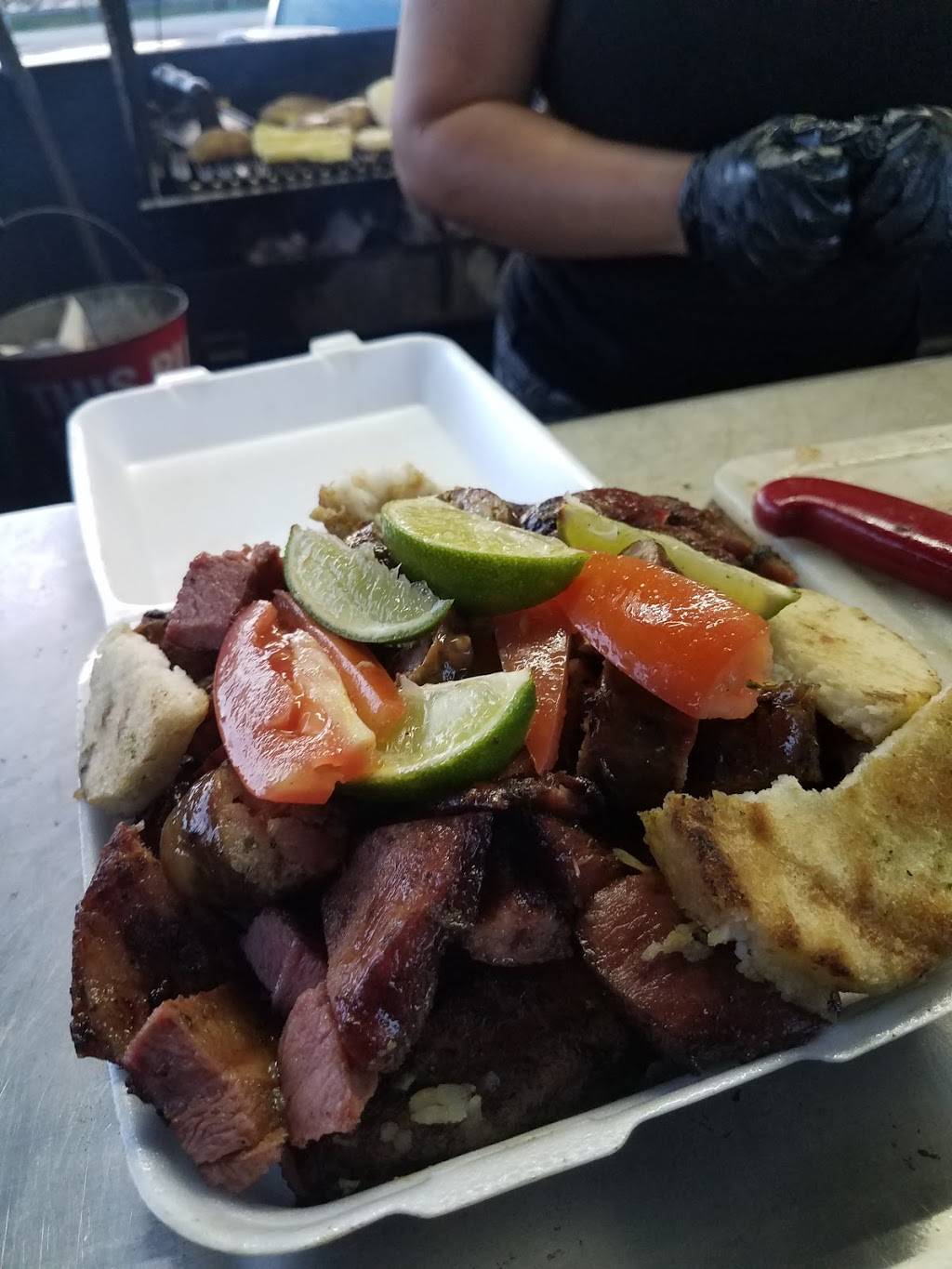 Manolos Parrilla On Wheels | restaurant | 4974 Hwy 6 N, Houston, TX 77084, USA | 2817484524 OR +1 281-748-4524