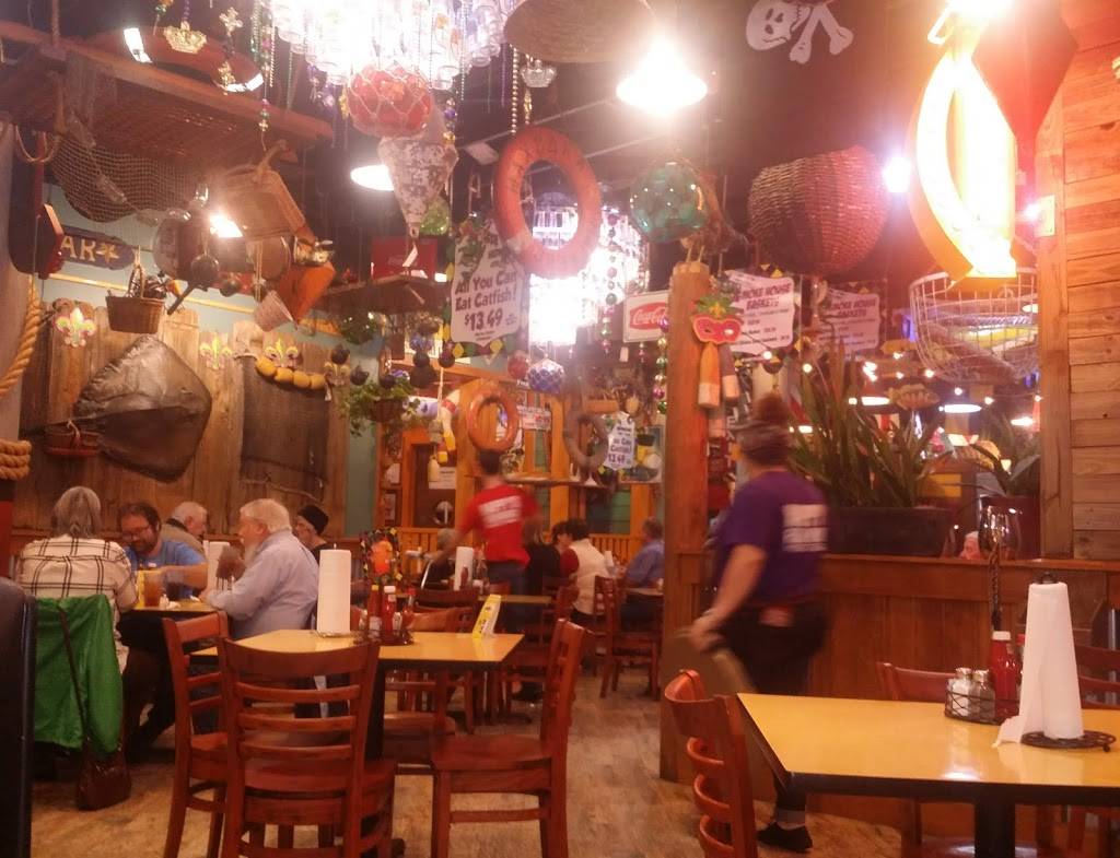 Happys Fish House | restaurant | 2202 E 5th St, Tyler, TX 75701, USA | 9039447921 OR +1 903-944-7921