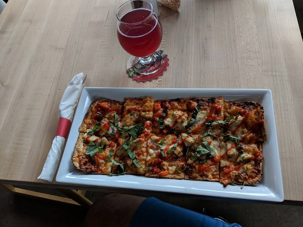 Flying Horse Taproom | restaurant | 600 E 63rd St #100, Kansas City, MO 64110, USA | 8164440772 OR +1 816-444-0772