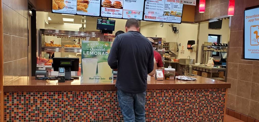 Popeyes Louisiana Kitchen | restaurant | 1661 E Baseline Rd, N Higley Rd Near, Gilbert, AZ 85234, USA | 4802675141 OR +1 480-267-5141