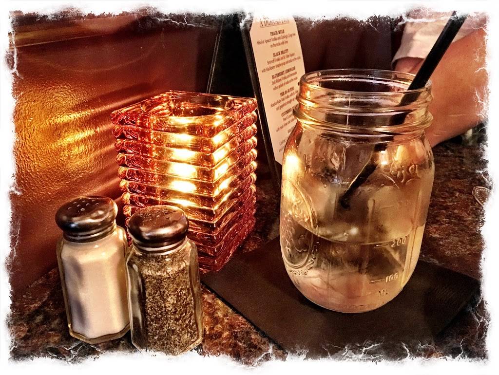 Joeys Bar & Grill | restaurant | 344 Chandler St, Worcester, MA 01602, USA | 5087973800 OR +1 508-797-3800