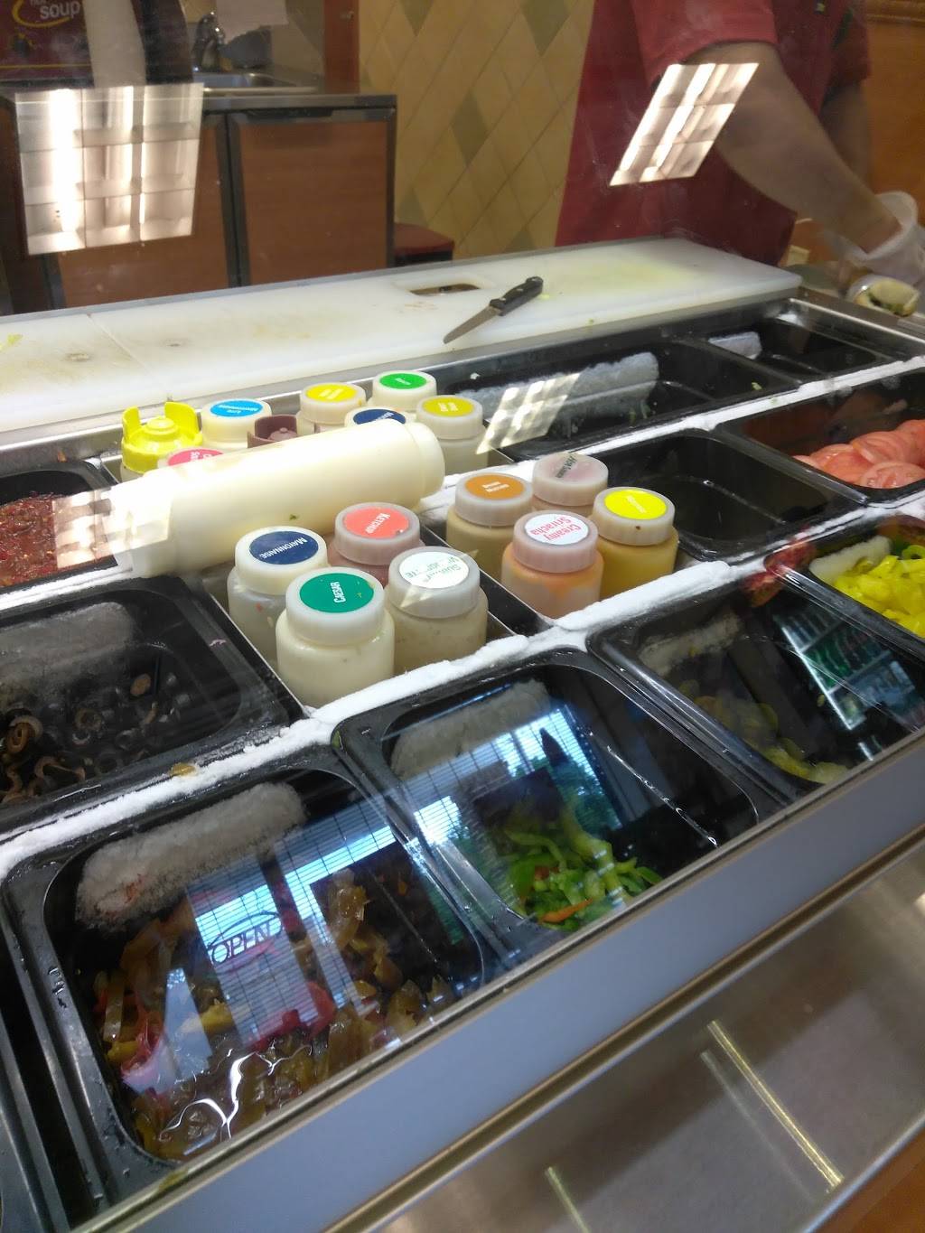 Subway Restaurants | restaurant | 5650 The Alameda, Baltimore, MD 21239, USA | 4103234661 OR +1 410-323-4661