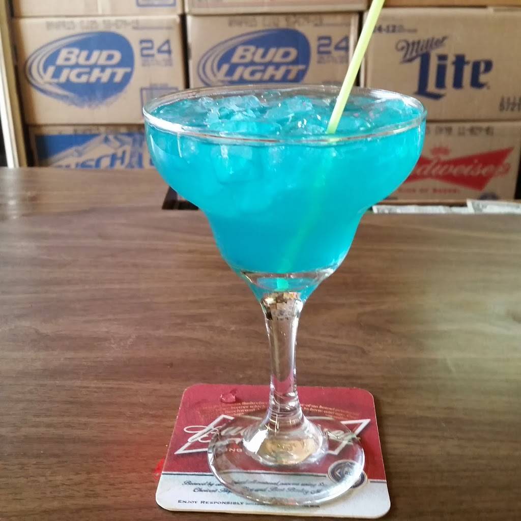 Dutch Mill Cafe | restaurant | 153 W 4th St, Minster, OH 45865, USA | 4196282401 OR +1 419-628-2401