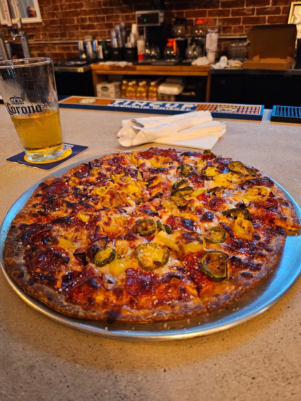 Joeys Pub & Cafe | restaurant | 222 N Seltzer St, Crestline, OH 44827, USA | 4194054005 OR +1 419-405-4005