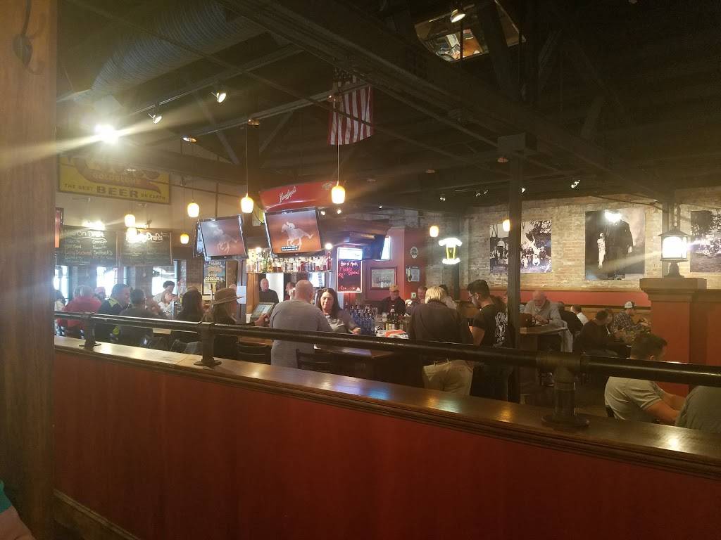The Old Bag of Nails Pub | restaurant | 66 N Sandusky St, Delaware, OH 43015, USA | 7403688083 OR +1 740-368-8083