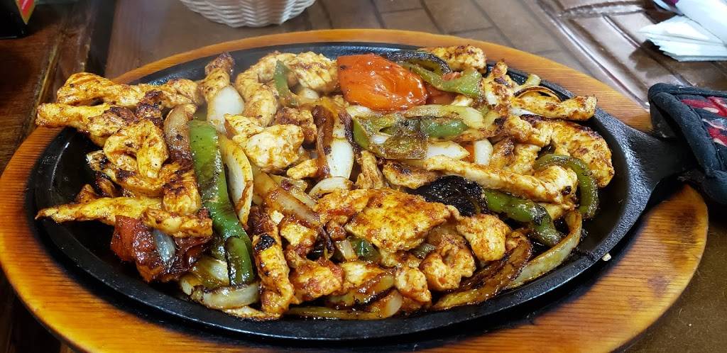 El Parrillera | restaurant | 96 Old Hwy 98 E, Tylertown, MS 39667, USA | 6012222220 OR +1 601-222-2220