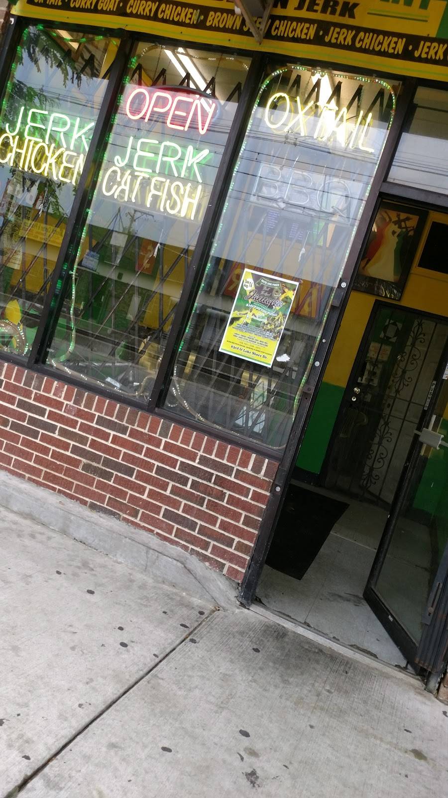 Royal Caribbean Jerk | restaurant | 2134 E 71st St, Chicago, IL 60649, USA | 7733636855 OR +1 773-363-6855