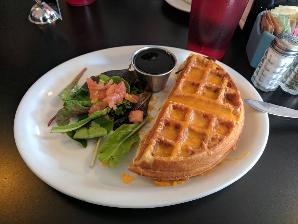 Tia Bs La Waffleria | cafe | 3710 Campus Blvd NE, Albuquerque, NM 87106, USA | 5054922007 OR +1 505-492-2007
