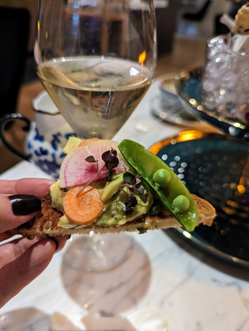 The Caviar Co. Tiburon Champagne Lounge | restaurant | 46A Main St, Tiburon, CA 94920, USA | 4158895168 OR +1 415-889-5168