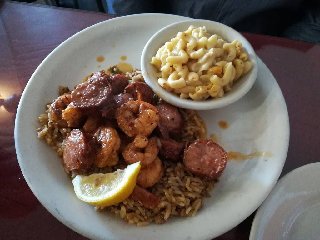 Quick Bites Soul Food | restaurant | 105 W Mission Ave, Bellevue, NE 68005, USA | 4027154419 OR +1 402-715-4419