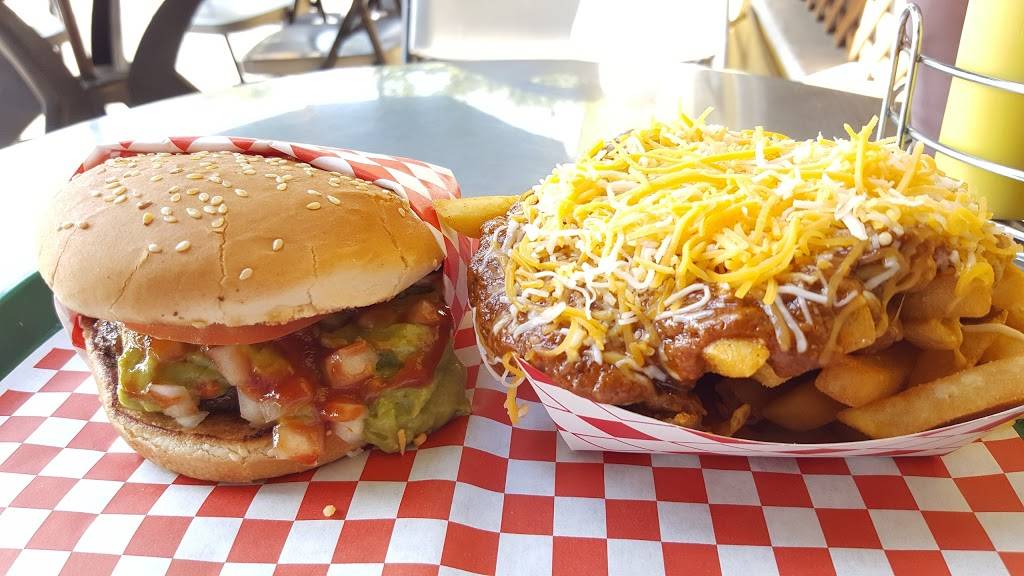 Larrys Chili Dog | restaurant | 3122 W Burbank Blvd, Burbank, CA 91505, USA | 8188420244 OR +1 818-842-0244