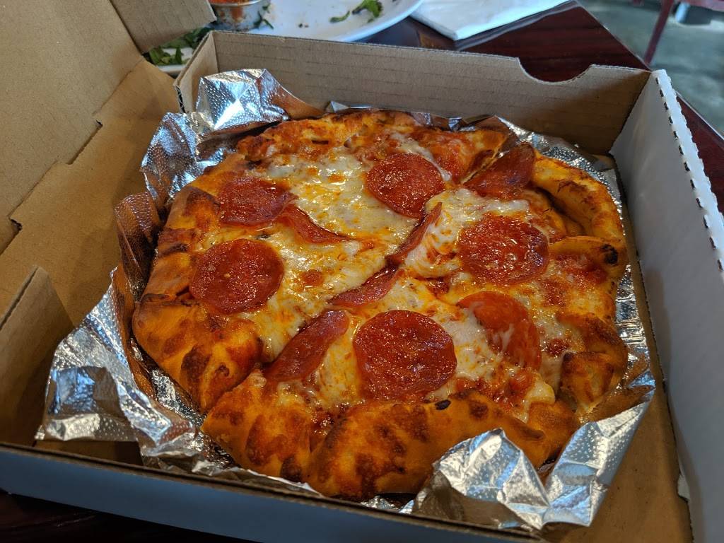 Lorenzos Pizza and More | restaurant | 7729 Center Blvd SE, Snoqualmie, WA 98065, USA | 4252929994 OR +1 425-292-9994