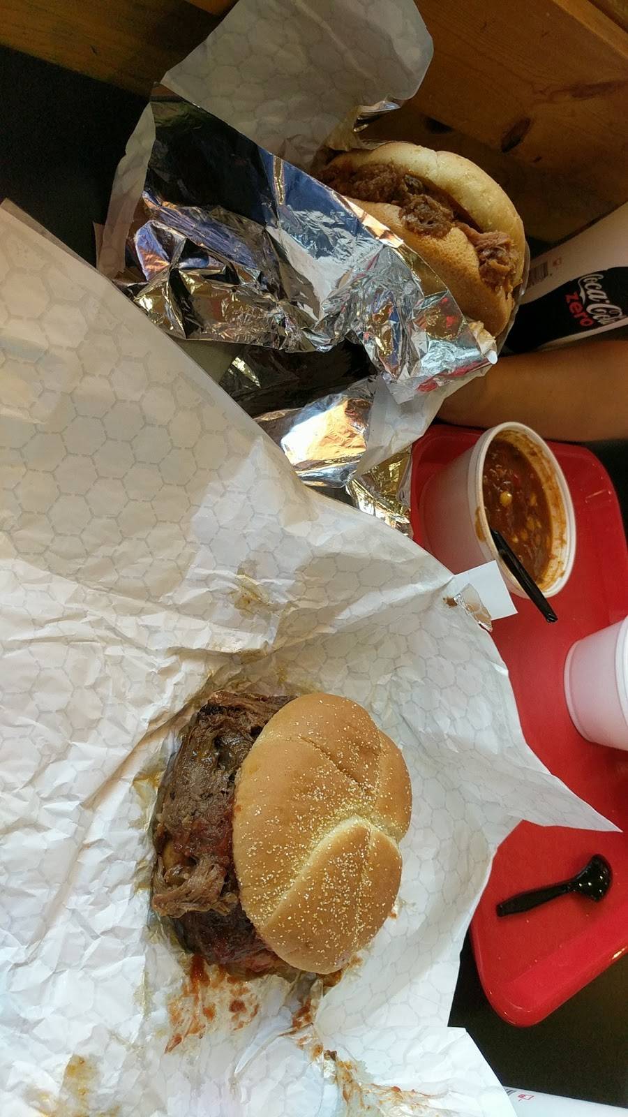 Hog Wild BBQ, Restaurant and Catering | restaurant | 154 W Lakewood Blvd, Holland, MI 49424, USA | 6163949453 OR +1 616-394-9453