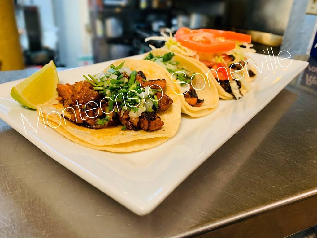 Montecristo Restaurant | restaurant | 146 Broadway, Somerville, MA 02145, USA | 6176288458 OR +1 617-628-8458