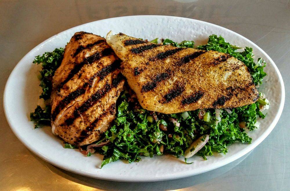 California Fish Grill | restaurant | 2100 Arden Way Suite 100, Sacramento, CA 95825, USA | 9165201658 OR +1 916-520-1658