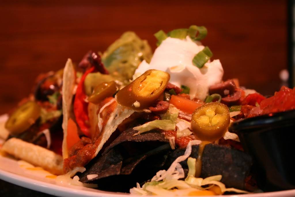 The Distillery Restaurant Victor | restaurant | 10 Square Dr, Victor, NY 14564, USA | 5854252337 OR +1 585-425-2337