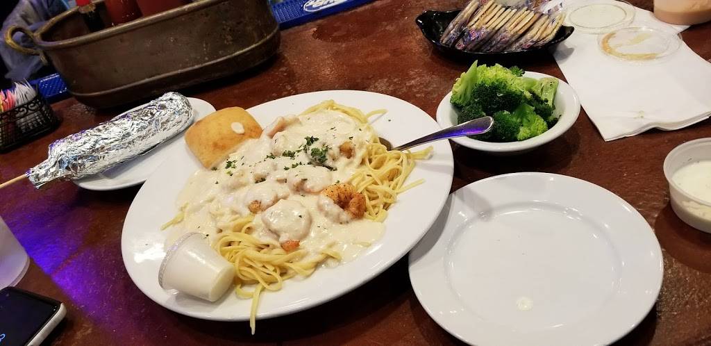 The Fish Market Restaurant | restaurant | 1681 US-31, Hoover, AL 35216, USA | 2058233474 OR +1 205-823-3474