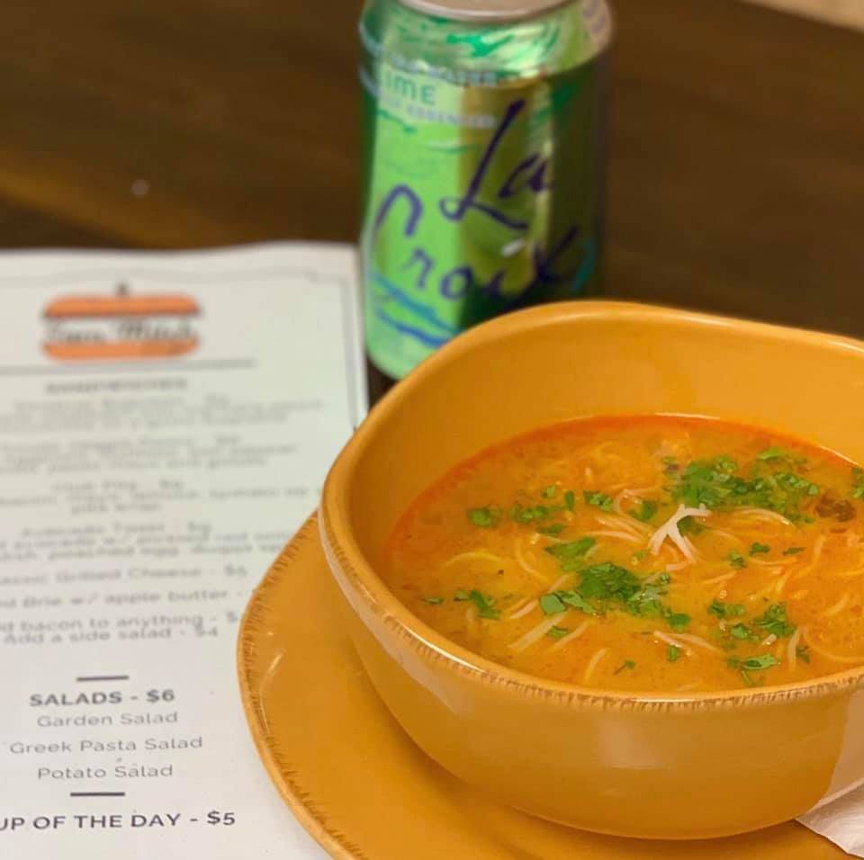 SamMitch Café | restaurant | 2435 Holly Ln Suite 100, Ottawa, ON K1V 7P2, Canada | 6136902232 OR +1 613-690-2232