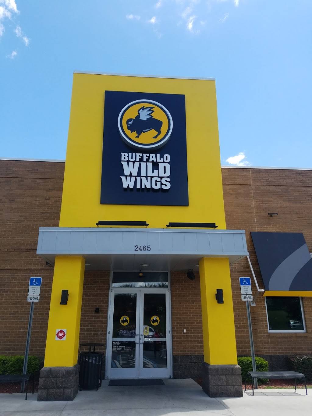 Buffalo Wild Wings | restaurant | 2465 S Hwy 27, Clermont, FL 34714, USA | 3525362500 OR +1 352-536-2500