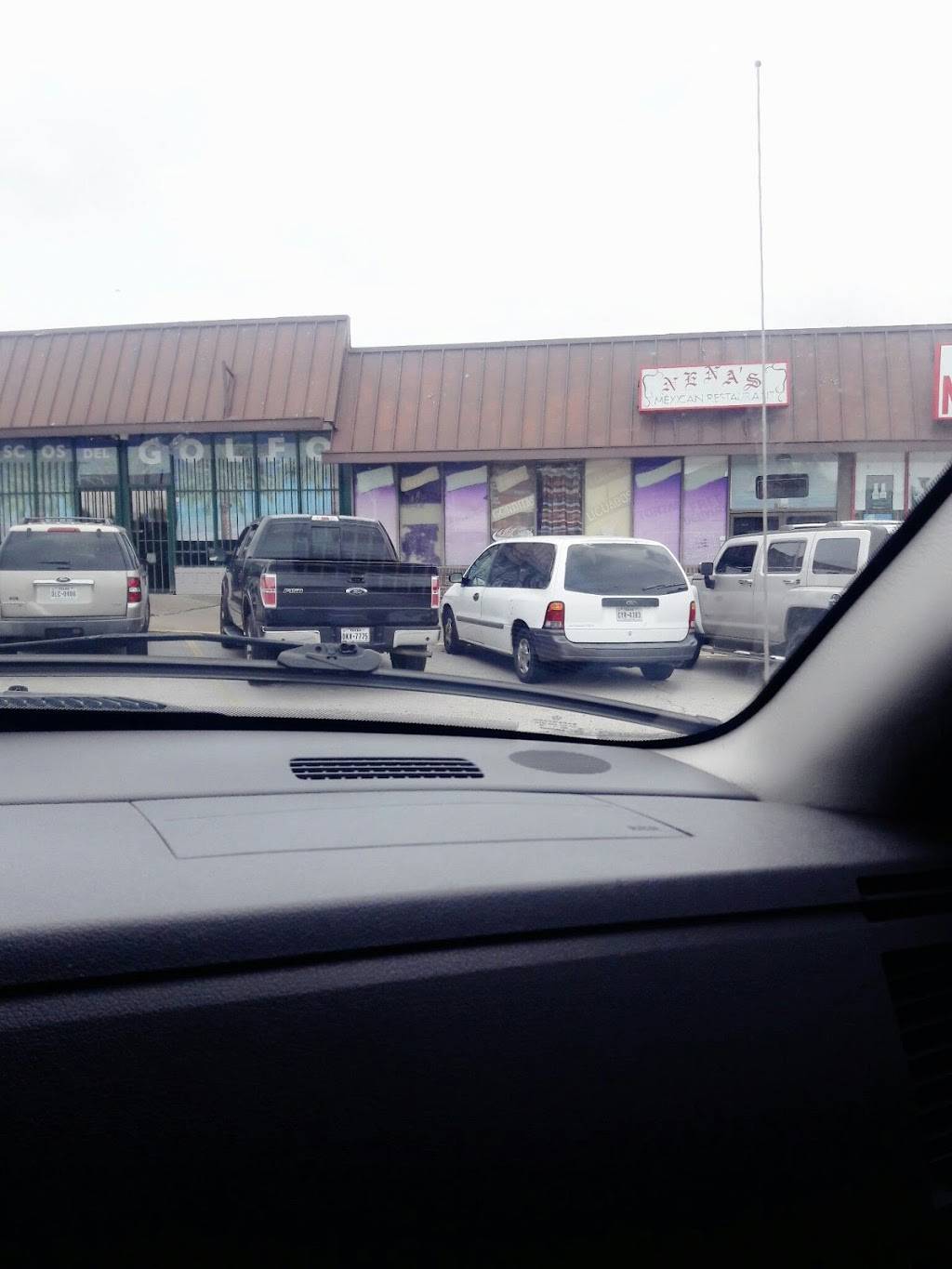 Nenas | restaurant | 1440 Castle Dr, Garland, TX 75040, USA | 9722762112 OR +1 972-276-2112