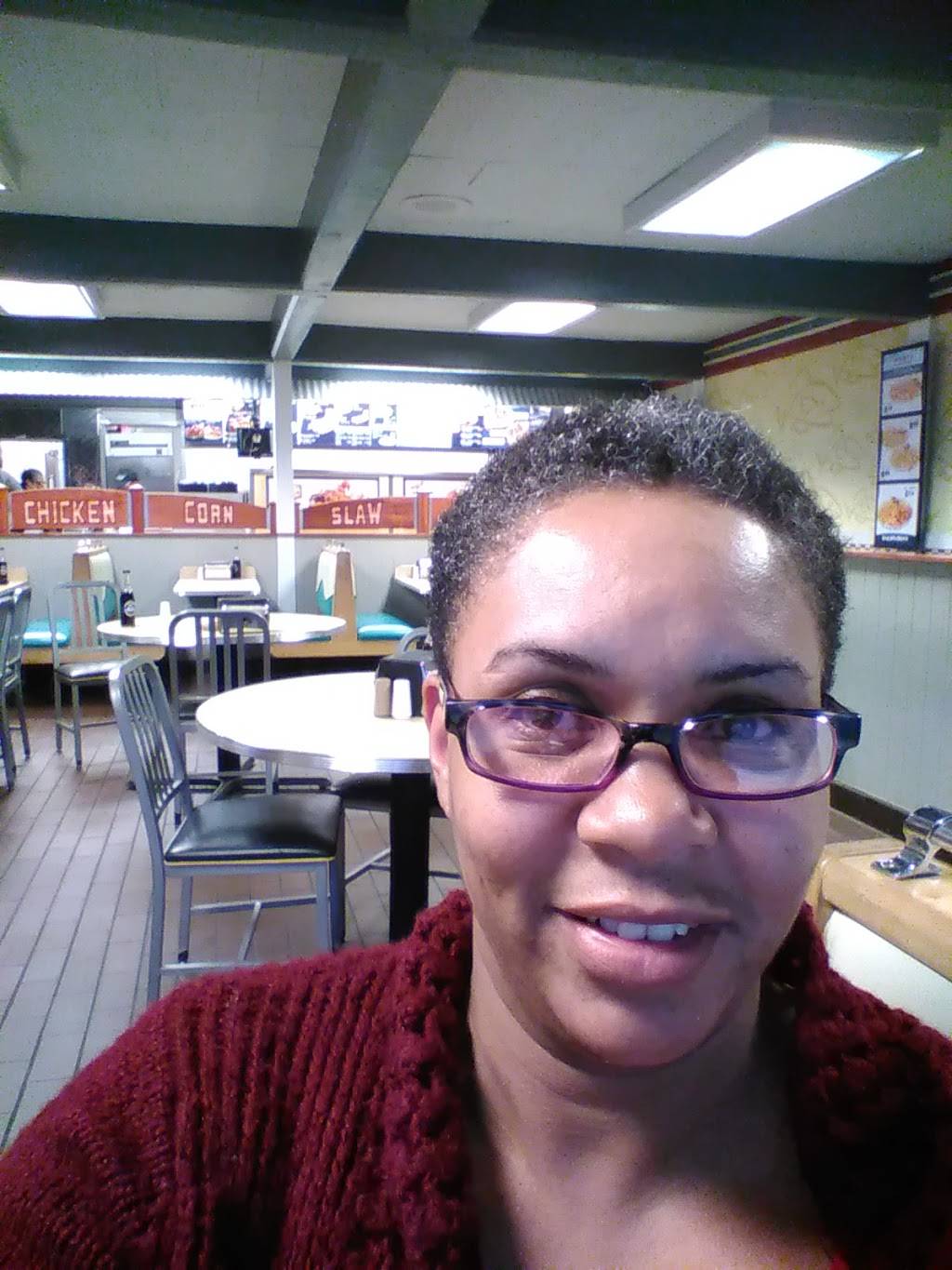 Long John Silvers | restaurant | 2831 E 38th St, Indianapolis, IN 46218, USA | 3175454141 OR +1 317-545-4141