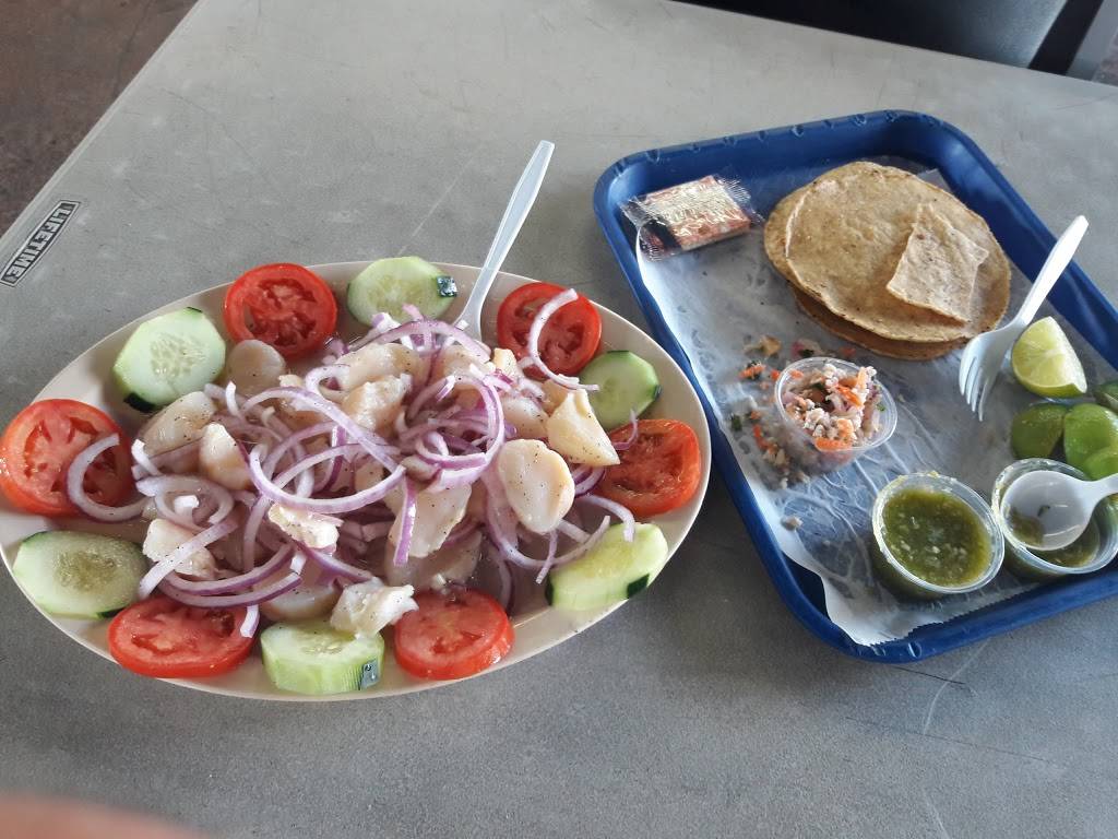 Las Islitas | restaurant | 5875 S Hooper Ave, Los Angeles, CA 90001, USA | 3232348007 OR +1 323-234-8007