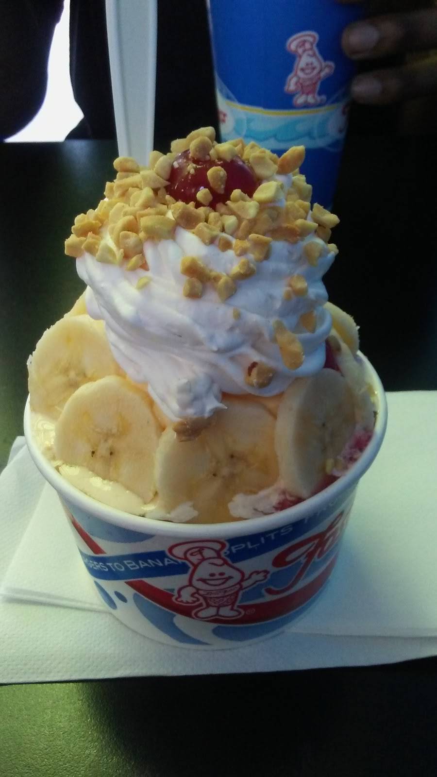 Fosters Freeze | restaurant | 603 Pacific Coast Hwy, Wilmington, CA 90744, USA | 3108345067 OR +1 310-834-5067